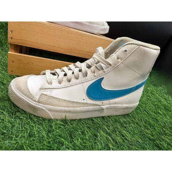 Nike- Blazers- White/Blue Swoosh- Size 6Y - Picture 2 of 10